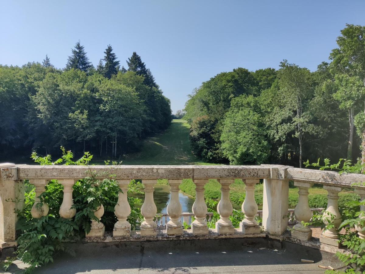 Chateau De La Huberdiere Nazelles-Negron Luaran gambar