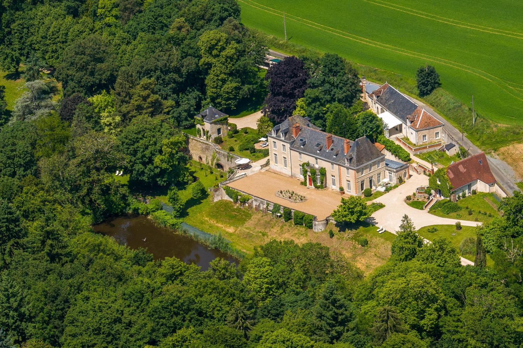 Chateau De La Huberdiere Nazelles-Negron Luaran gambar